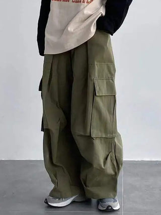 Parachute pants gorpcore