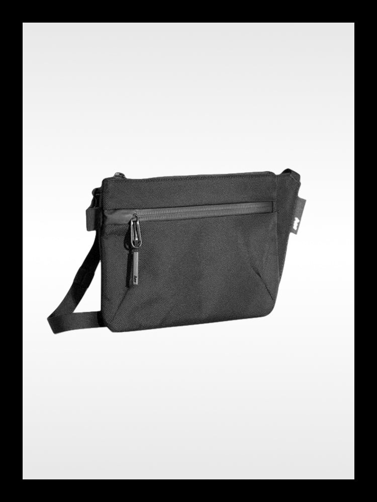 Bolso de hombro techwear