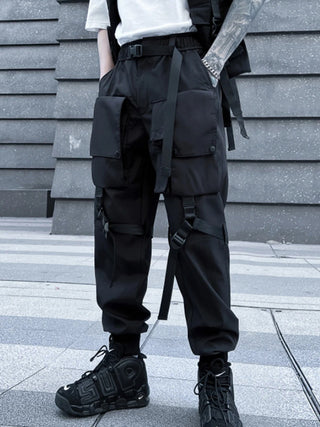 Pantalón techwear con tirantes