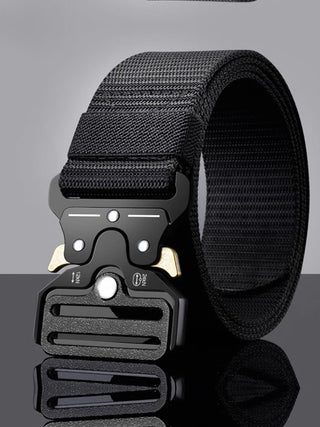 Ropa técnica con cinturón cobra